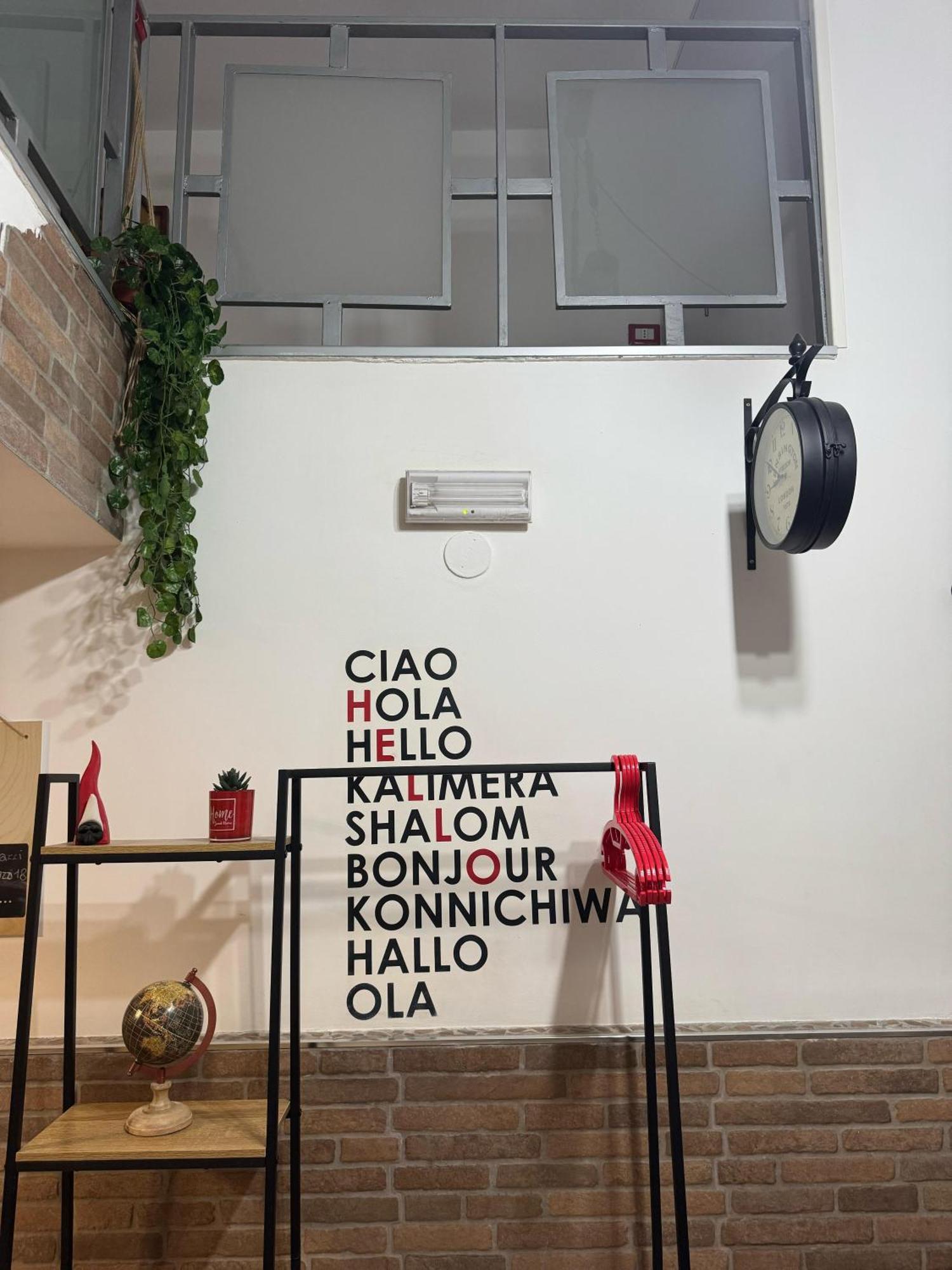 Frizzi & Lazzi House Leilighet Napoli Eksteriør bilde